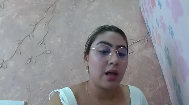 Miabonnett  online show from January 25, 2025, 4:13 pm