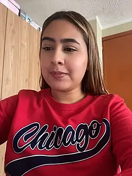 Miabonnett  online show from June 30, 2026, 3:02 pm