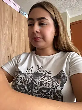 Miabonnett  online show from July 1, 2026, 3:12 pm