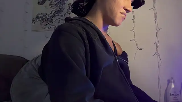 tsjaden777 online show from June 11, 2026, 4:32 am