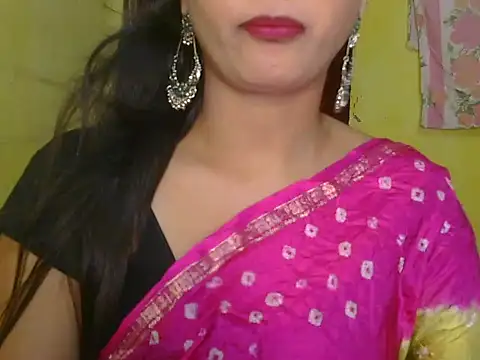 Snapshot of Model-Tanya chatting on February 18, 2025, 6:26 pm Model-Tanya online show from February 18, 2025, 6:26 pm