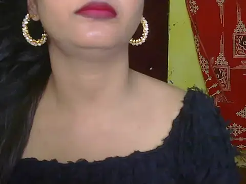 Snapshot of Model-Tanya chatting on February 19, 2025, 11:17 am Model-Tanya online show from February 19, 2025, 11:17 am