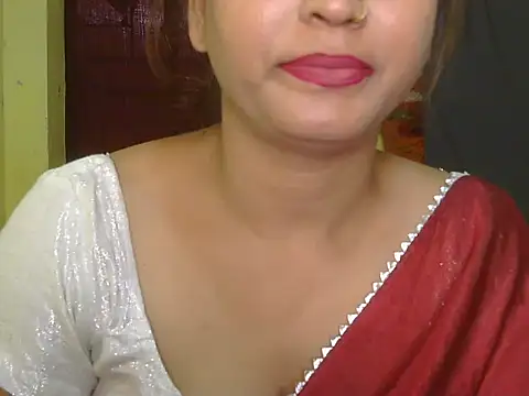Snapshot of Model-Tanya chatting on March 18, 2025, 8:47 am Model-Tanya online show from March 18, 2025, 8:47 am