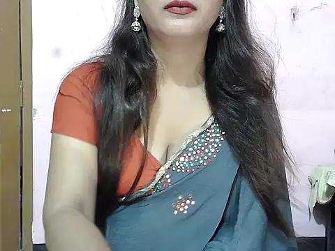 Snapshot of Model-Tanya chatting on October 25, 2025, 6:43 am Model-Tanya online show from October 25, 2025, 6:43 am