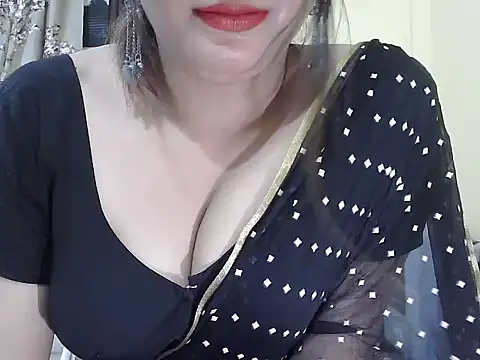 Snapshot of Model-Tanya chatting on March 29, 2026, 9:04 pm Model-Tanya online show from March 29, 2026, 9:04 pm