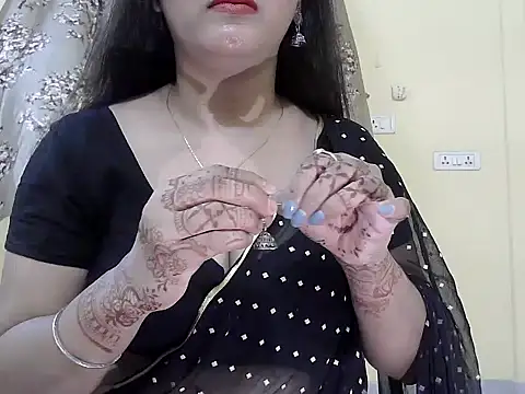 Snapshot of Model-Tanya chatting on April 19, 2026, 12:04 pm Model-Tanya online show from April 19, 2026, 12:04 pm