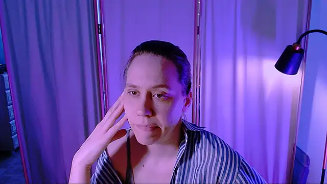 Snapshot of Malinax chatting on February 8, 2026, 1:14 pm Malinax online show from February 8, 2026, 1:14 pm