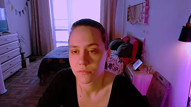 Snapshot of Malinax chatting on February 13, 2026, 6:42 am Malinax online show from February 13, 2026, 6:42 am