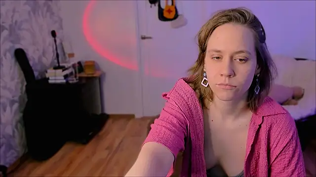 Snapshot of Malinax chatting on February 28, 2026, 2:18 pm Malinax online show from February 28, 2026, 2:18 pm