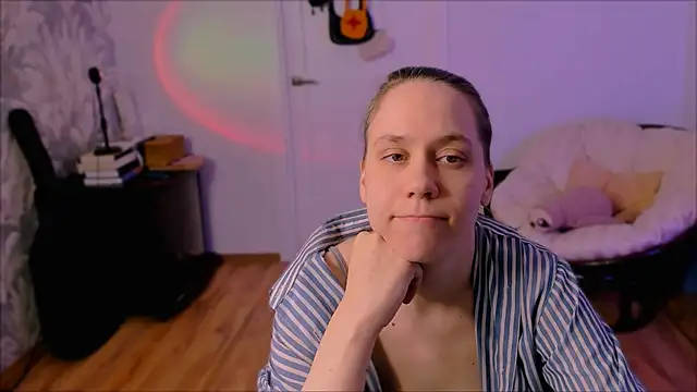 Snapshot of Malinax chatting on March 1, 2026, 1:13 pm Malinax online show from March 1, 2026, 1:13 pm