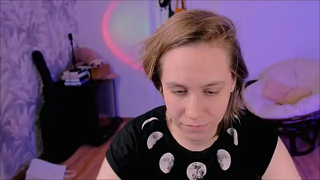 Snapshot of Malinax chatting on March 8, 2026, 1:37 pm Malinax online show from March 8, 2026, 1:37 pm