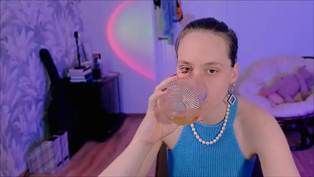 Snapshot of Malinax chatting on March 21, 2026, 2:09 pm Malinax online show from March 21, 2026, 2:09 pm