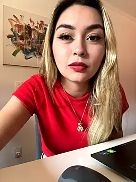 emma oxford online show from September 29, 2025, 12:43 pm