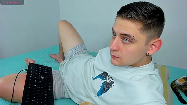 jordanscott20 online show from February 8, 2025, 9:57 pm