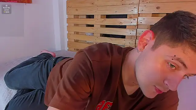 jordanscott20 online show from March 3, 2025, 1:42 am