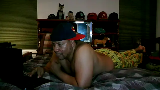 pimpdaddy4ever online show from February 19, 2025, 2:44 am