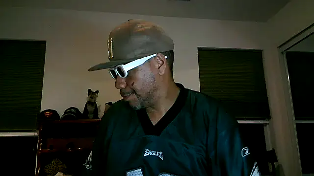 pimpdaddy4ever online show from December 18, 2025, 3:23 am