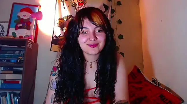 sweetiee mary online show from December 15, 2024, 2:08 am
