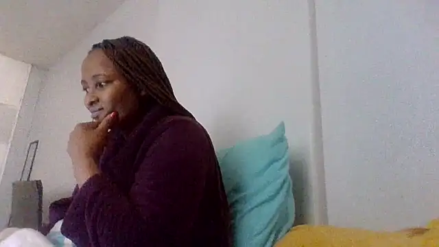 BabeAssXX online show from May 13, 2026, 7:50 am