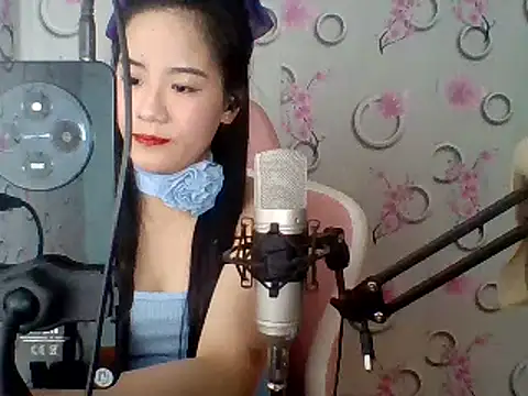 Snapshot of Nana-68 chatting on January 22, 2025, 1:11 pm Nana-68 online show from January 22, 2025, 1:11 pm