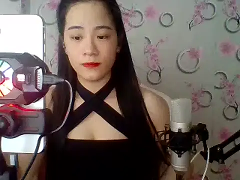 Snapshot of Nana-68 chatting on February 4, 2025, 2:53 pm Nana-68 online show from February 4, 2025, 2:53 pm