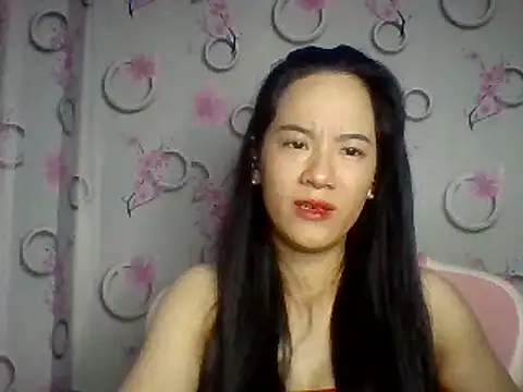 Snapshot of Nana-68 chatting on October 19, 2025, 12:50 pm Nana-68 online show from October 19, 2025, 12:50 pm