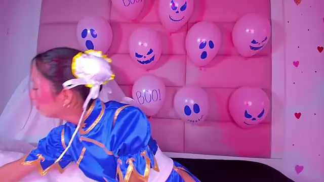 little-Emma online show from October 12, 2025, 3:16 am