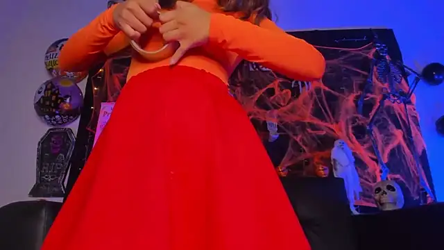 little-Emma online show from October 31, 2025, 11:55 am