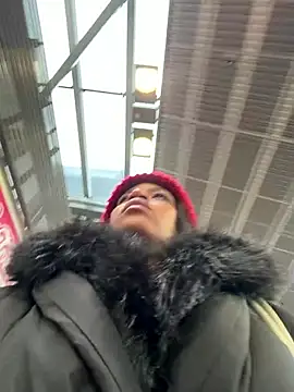 Black Dolll online show from February 27, 2026, 12:16 pm