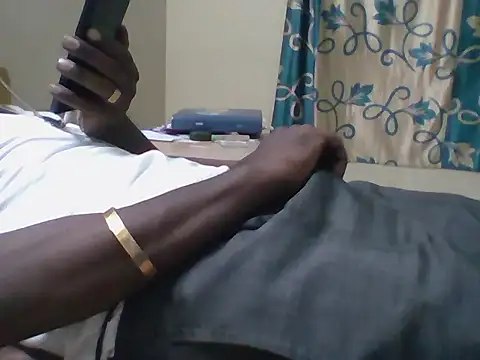 Snapshot of bas1cooks chatting on October 2, 2025, 4:47 pm bas1cooks online show from October 2, 2025, 4:47 pm