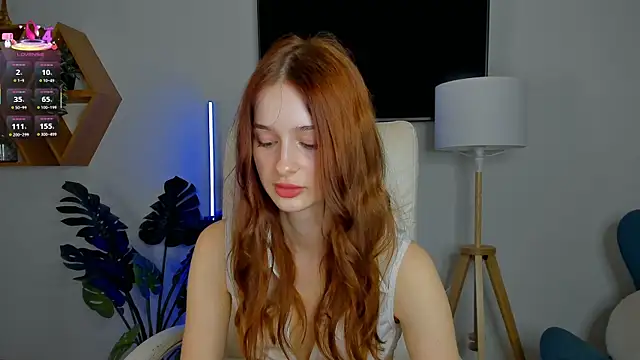 Snapshot of Viola__moon chatting on October 14, 2025, 12:28 pm Viola  moon online show from October 14, 2025, 12:28 pm