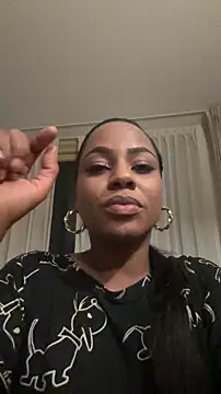 MamiSol online show from February 8, 2026, 3:32 am