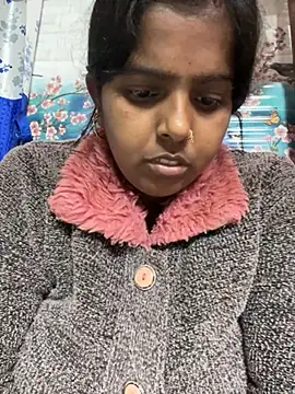 Snapshot of Beauty-queen chatting on February 2, 2025, 10:13 am Beauty-queen online show from February 2, 2025, 10:13 am