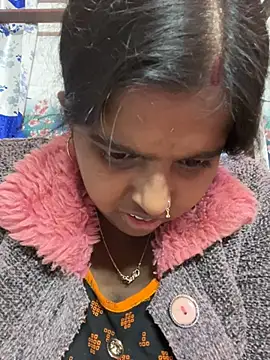 Snapshot of Beauty-queen chatting on February 7, 2025, 7:29 am Beauty-queen online show from February 7, 2025, 7:29 am