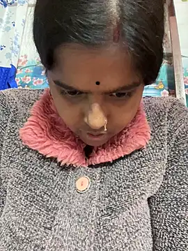 Snapshot of Beauty-queen chatting on February 8, 2025, 11:12 am Beauty-queen online show from February 8, 2025, 11:12 am