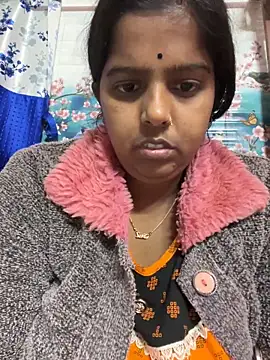 Snapshot of Beauty-queen chatting on February 8, 2025, 2:16 pm Beauty-queen online show from February 8, 2025, 2:16 pm