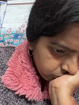 Snapshot of Beauty-queen chatting on February 9, 2025, 1:14 pm Beauty-queen online show from February 9, 2025, 1:14 pm