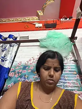 Snapshot of Beauty-queen chatting on March 19, 2025, 3:19 pm Beauty-queen online show from March 19, 2025, 3:19 pm