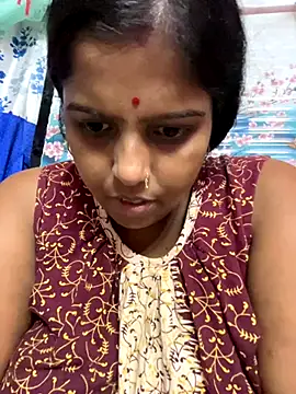 Snapshot of Beauty-queen chatting on October 14, 2025, 1:01 pm Beauty-queen online show from October 14, 2025, 1:01 pm