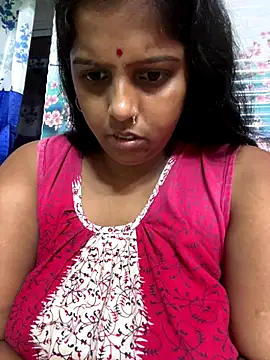 Snapshot of Beauty-queen chatting on October 17, 2025, 11:13 am Beauty-queen online show from October 17, 2025, 11:13 am