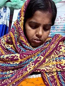 Snapshot of Beauty-queen chatting on November 16, 2025, 2:11 pm Beauty-queen online show from November 16, 2025, 2:11 pm