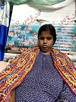 Snapshot of Beauty-queen chatting on November 30, 2025, 11:03 am Beauty-queen online show from November 30, 2025, 11:03 am