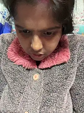 Snapshot of Beauty-queen chatting on December 17, 2025, 10:54 am Beauty-queen online show from December 17, 2025, 10:54 am