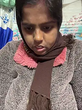 Snapshot of Beauty-queen chatting on December 22, 2025, 10:34 am Beauty-queen online show from December 22, 2025, 10:34 am