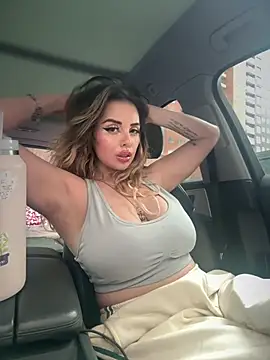 Snapshot of Alirawrz chatting on January 31, 2025, 2:28 pm Alirawrz online show from January 31, 2025, 2:28 pm