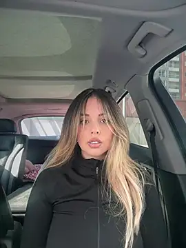 Snapshot of Alirawrz chatting on February 4, 2025, 1:06 pm Alirawrz online show from February 4, 2025, 1:06 pm