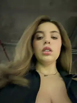 Alirawrz online show from June 8, 2026, 3:56 pm