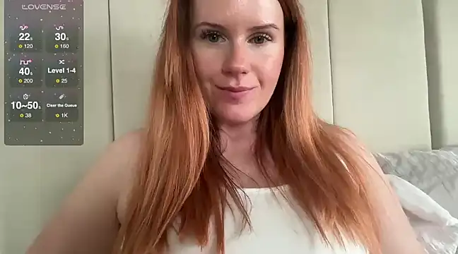 redheadrosie69 online show from March 22, 2025, 12:35 pm