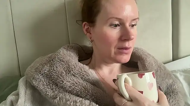 redheadrosie69 online show from February 18, 2026, 10:00 am