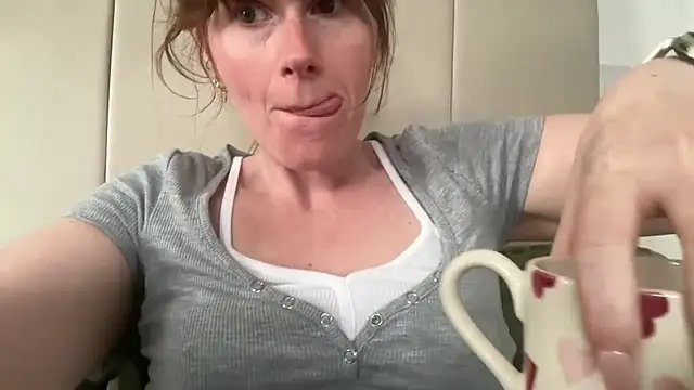 redheadrosie69 online show from June 29, 2026, 10:15 am
